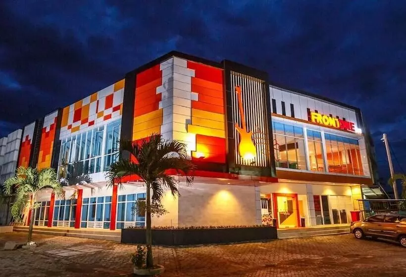 Hotel Front One Inn Muntilan