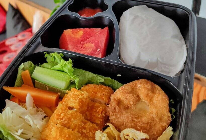 Otel Front One Inn Muntilan