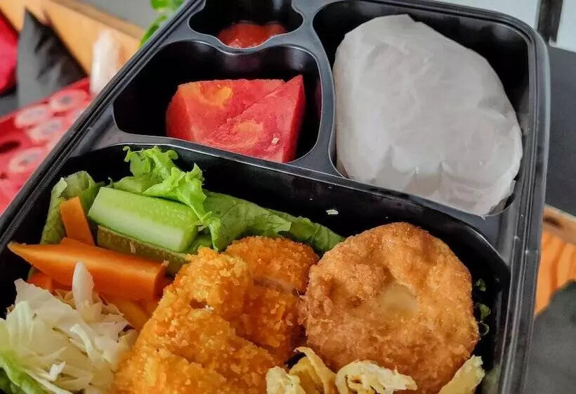 Hotel Front One Inn Muntilan