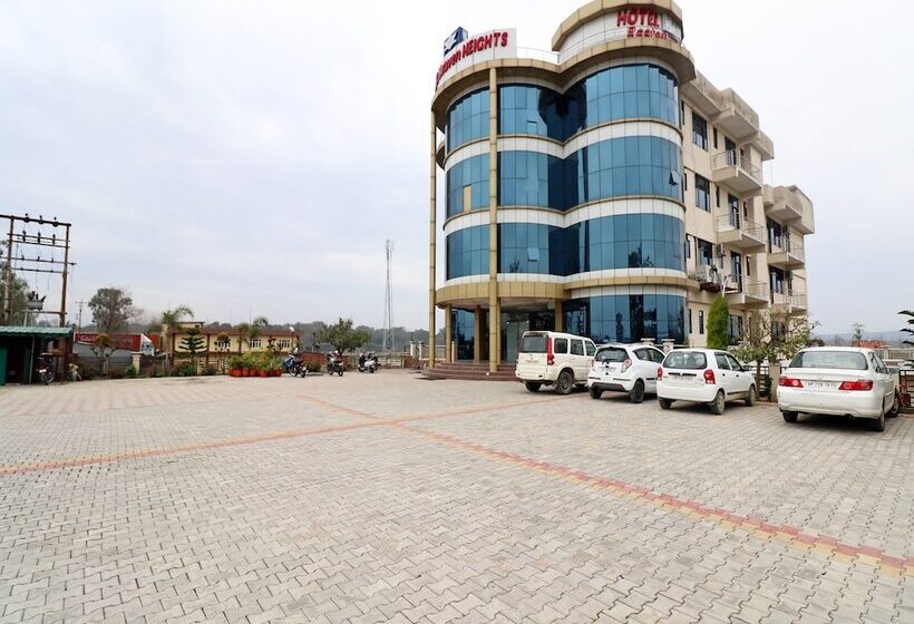 فندق Heaven Heights By Oyo Rooms