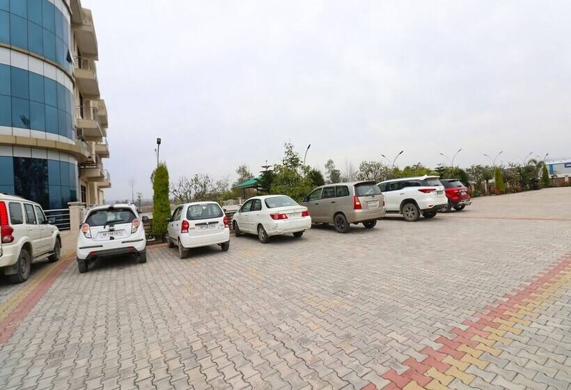 فندق Heaven Heights By Oyo Rooms