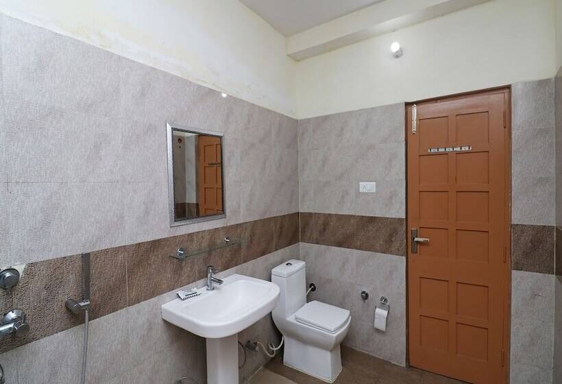 فندق Heaven Heights By Oyo Rooms