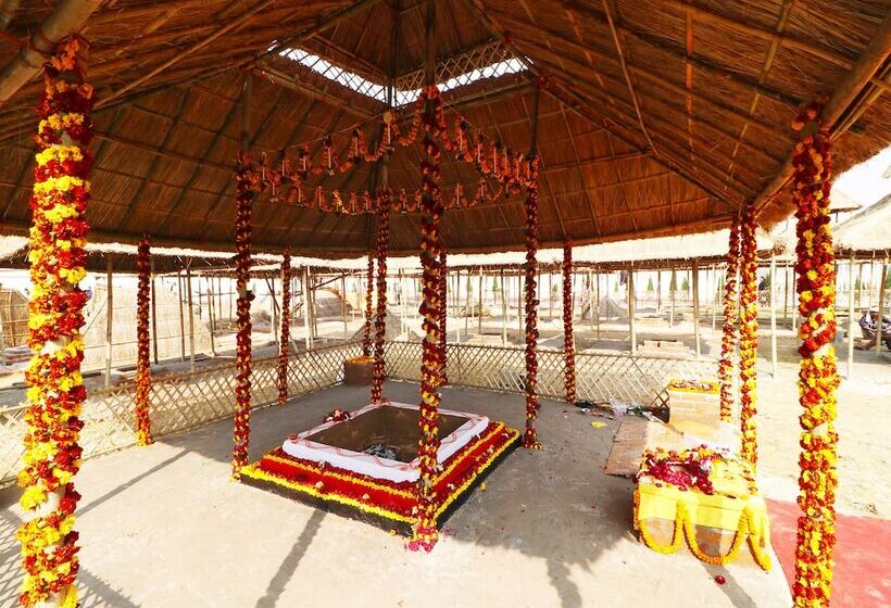 ホテル Indraprasth Two Tent City By Oyo Rooms