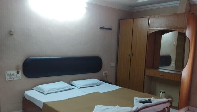 Hotelli Iroomz  Amaravathi