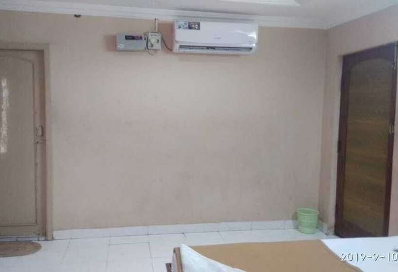 Hotelli Iroomz  Amaravathi