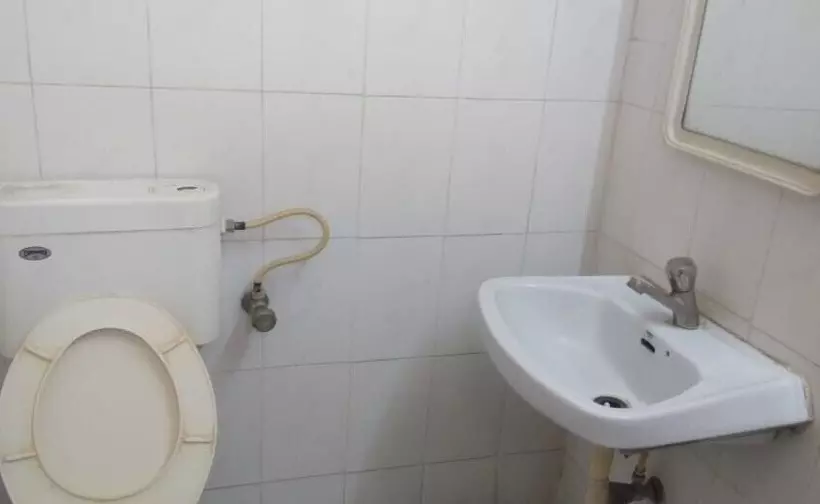 ホテル Iroomz  Amaravathi