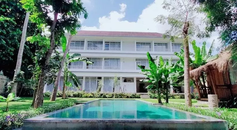Hotelli Mahamustika River Side Canggu