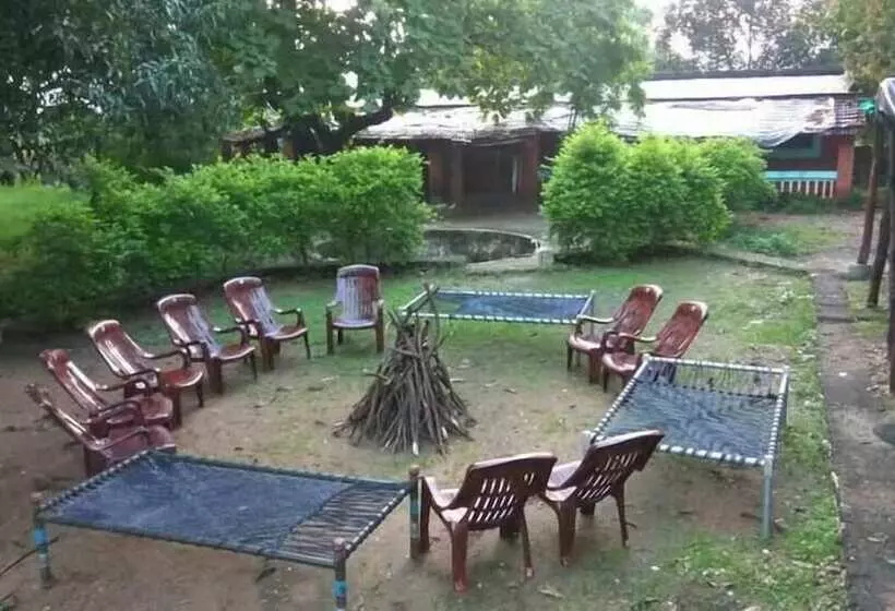 Hotelli Polo Forest Cottage