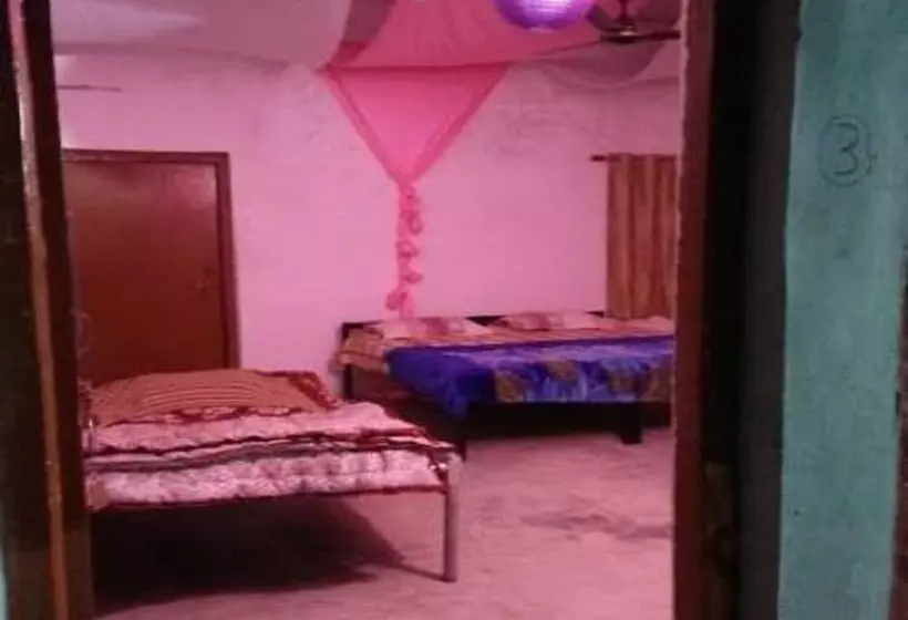 Hotelli Polo Forest Cottage