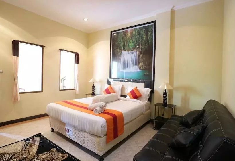 ホテル Puspa Graha Villatel