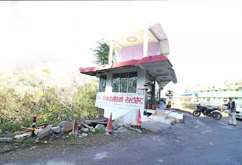 ホテル Riya Residency By Oyo Rooms