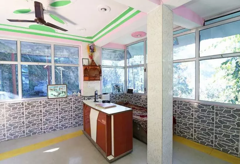 ホテル Riya Residency By Oyo Rooms