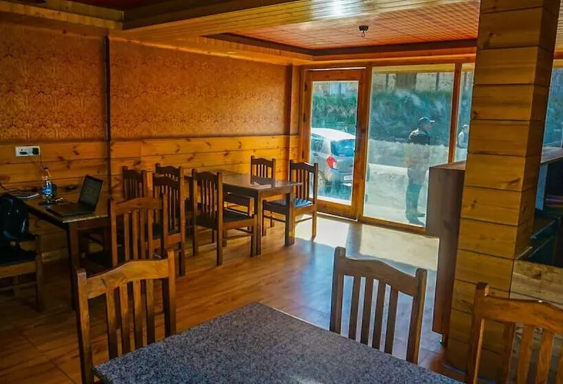 ホテル The Tikker Fagu