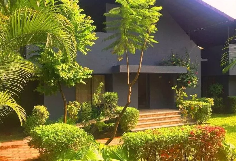 ホテル The Yash Resort