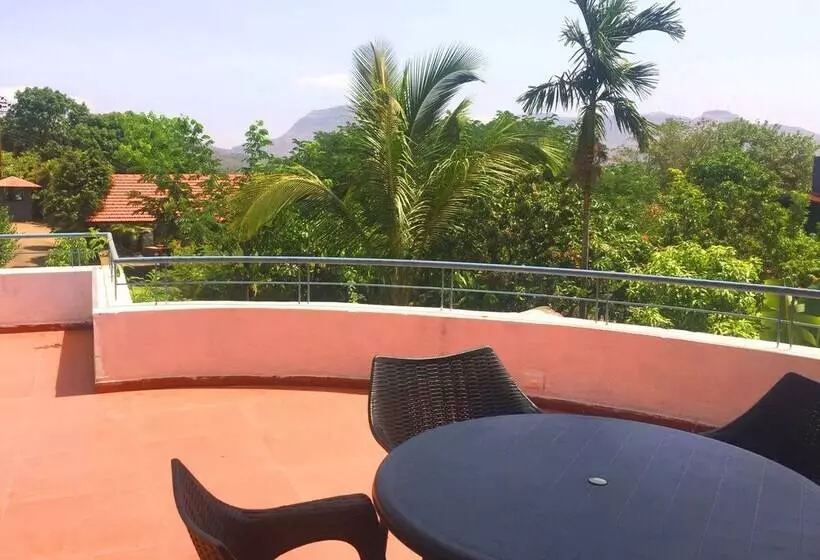 ホテル The Yash Resort