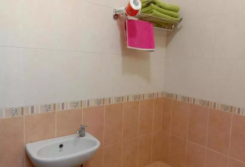 ペンション Loven Sanur Guest House