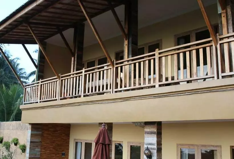 ベッドアンドブレックファースト Agaliving Medewi