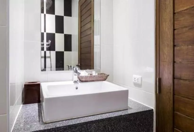 Buk Inn Hotel Sha Plus