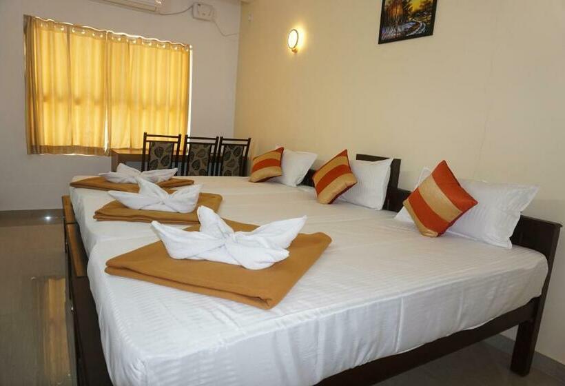 Hotel Hisham Residency