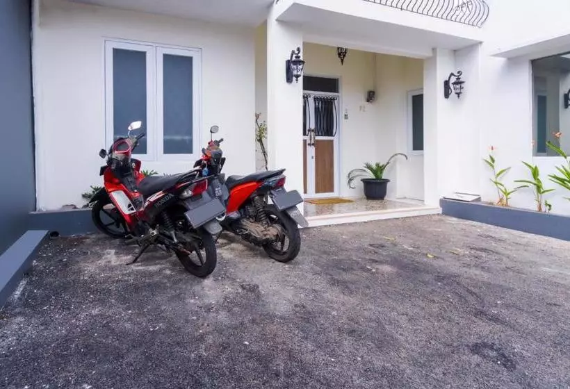 ホテル House Of Mahira Syariah Mitra Reddoorz