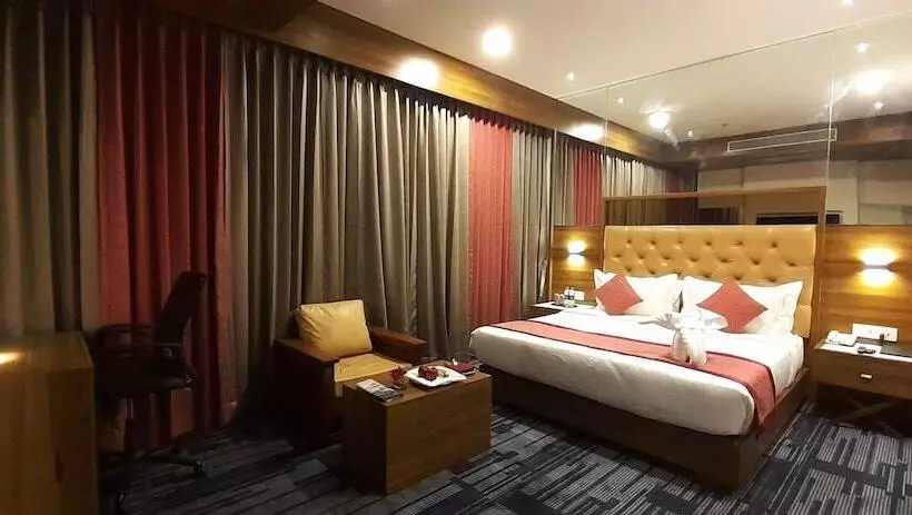 ホテル Regenta Inn Morbi