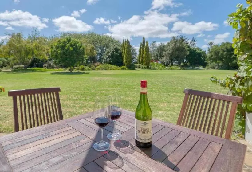 ホテル Strandveld Vineyards Cottages
