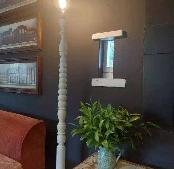 ペンション Kimi's Cottage