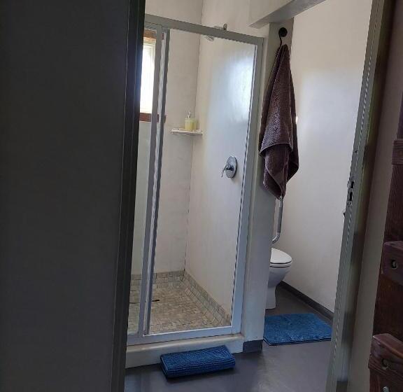 פנסיון Kimi's Cottage