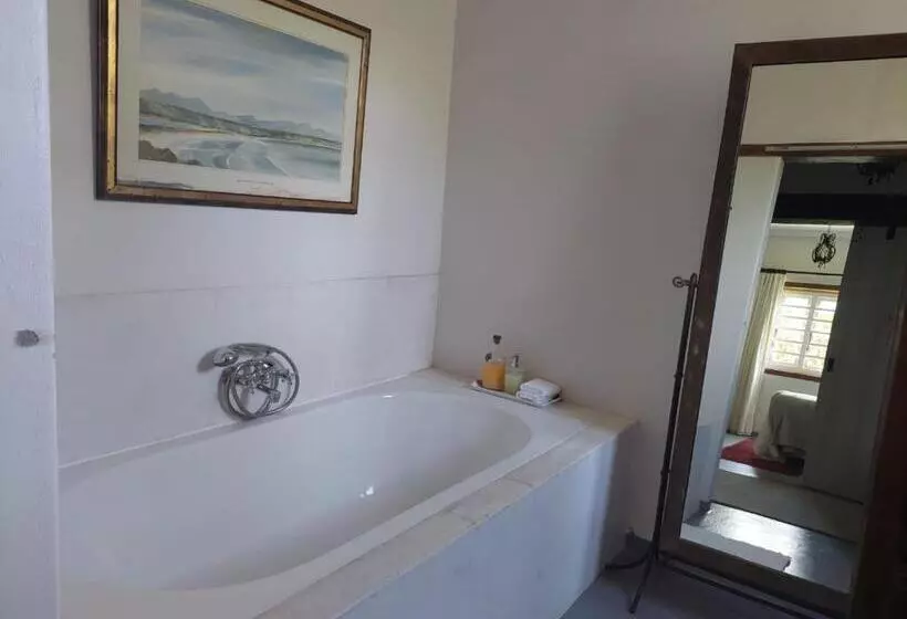 ペンション Kimi's Cottage