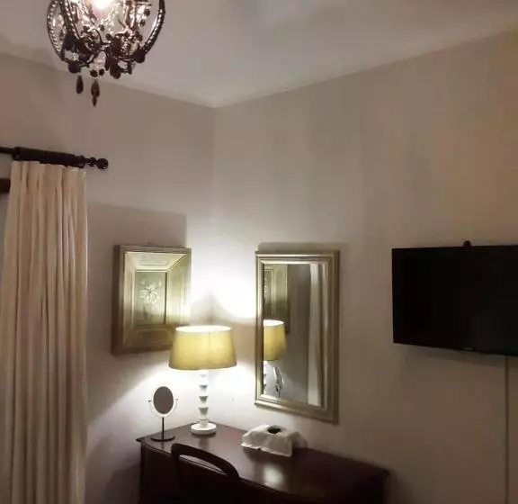 ペンション Kimi's Cottage