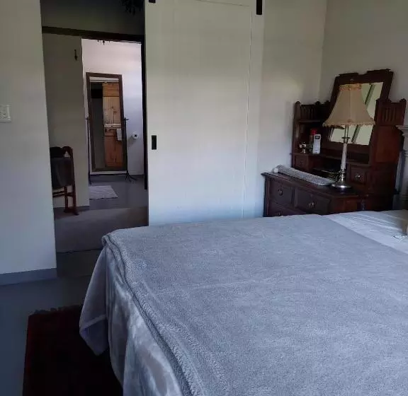 ペンション Kimi's Cottage