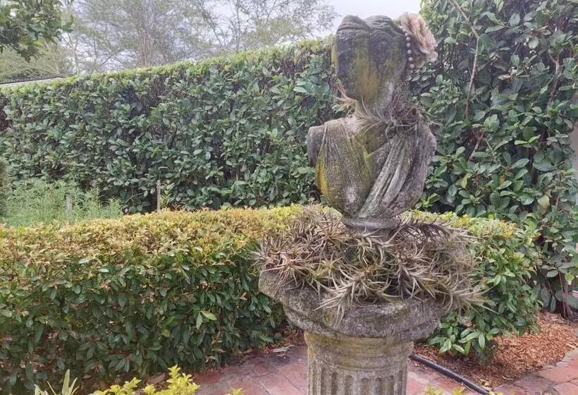 ペンション Kimi's Cottage