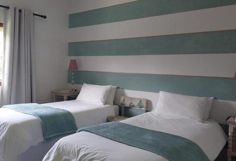 פנסיון Kimi's Cottage