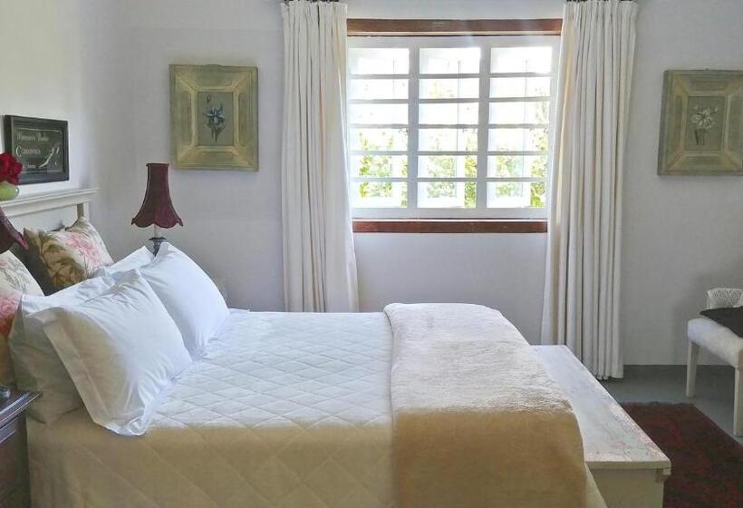 פנסיון Kimi's Cottage