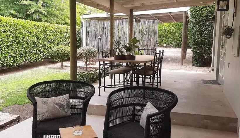 ペンション Kimi's Cottage