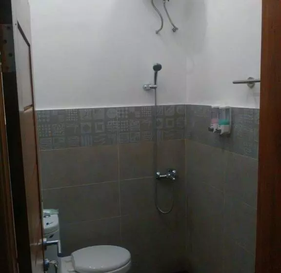 Majatalo Reddoorz @ Letjend S. Parman Pacitan