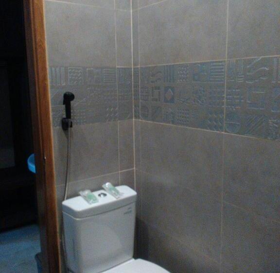 Panzió Reddoorz @ Letjend S. Parman Pacitan