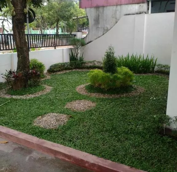 Majatalo Reddoorz @ Letjend S. Parman Pacitan