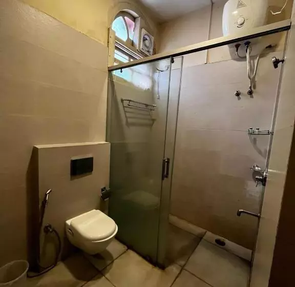 Lomakeskus Kstdc Hotel Mayura Pine Top Nandi Hills