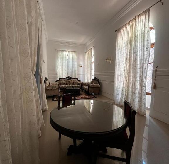 منتجع Kstdc Hotel Mayura Pine Top Nandi Hills