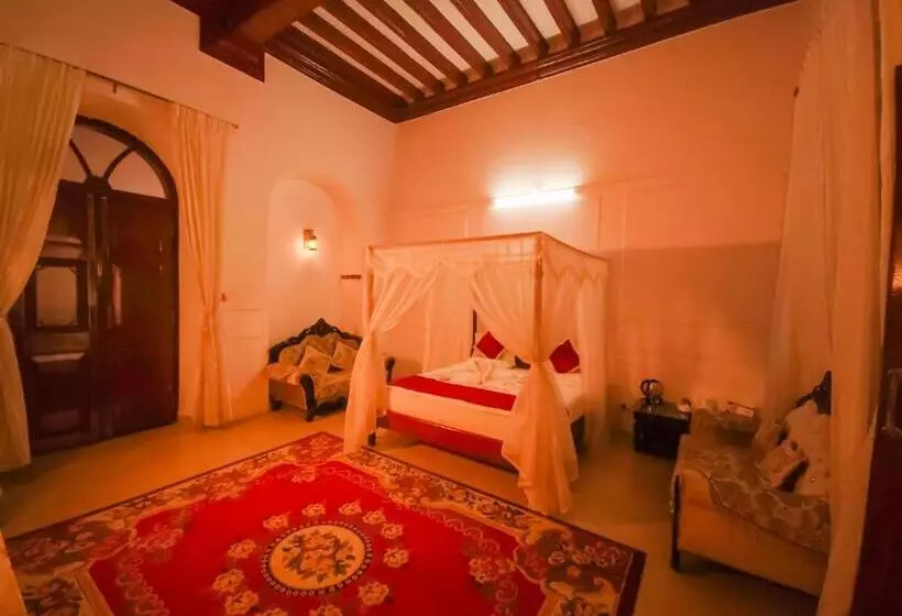 Lomakeskus Kstdc Hotel Mayura Pine Top Nandi Hills