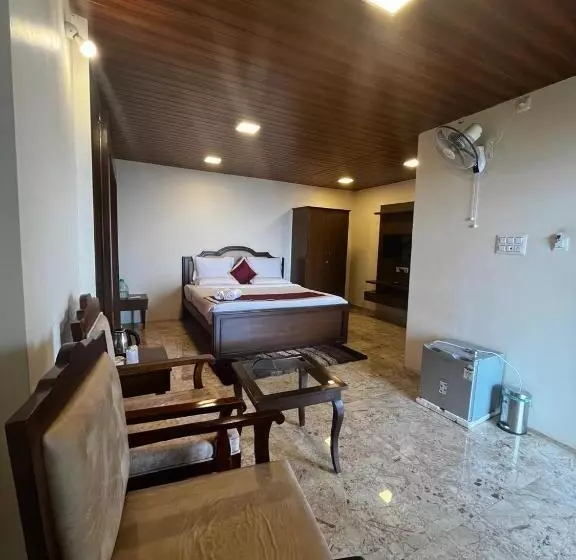 Lomakeskus Kstdc Hotel Mayura Pine Top Nandi Hills