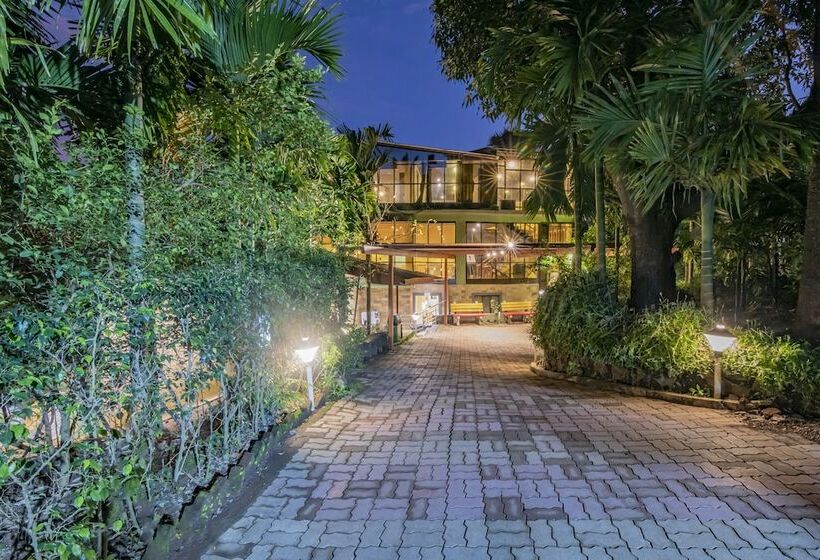 Resort Silvanus Forest Retreat By Madstays, Alibaug
