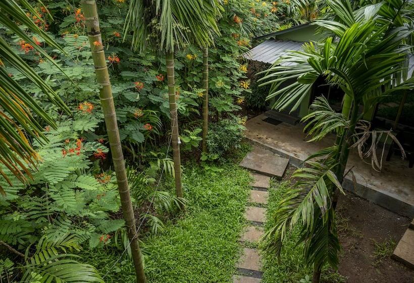 Resort Silvanus Forest Retreat By Madstays, Alibaug