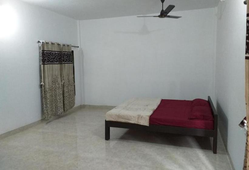 Resort Sunshine Beach Cottage