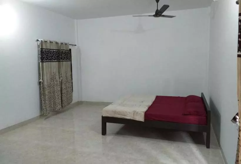 リゾートホテル Sunshine Beach Cottage