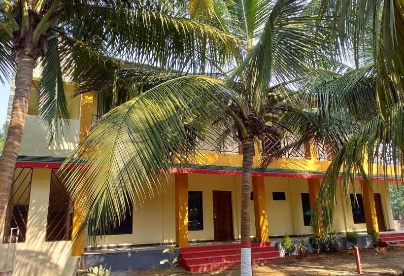 Resort Sunshine Beach Cottage