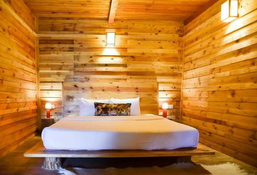 Suro Treehouse Resort