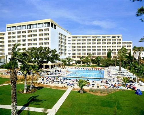 Alfamar Beach & Sport Resort