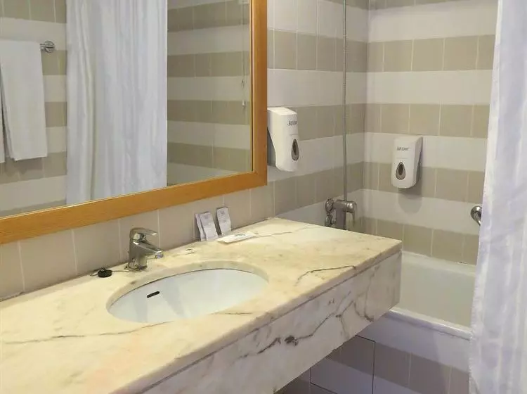 Alfamar Beach & Sport Resort